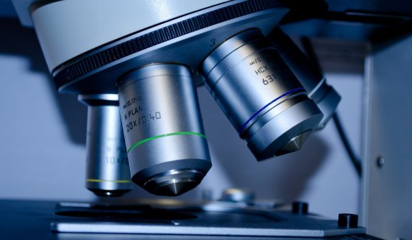 microscope-275984_1920